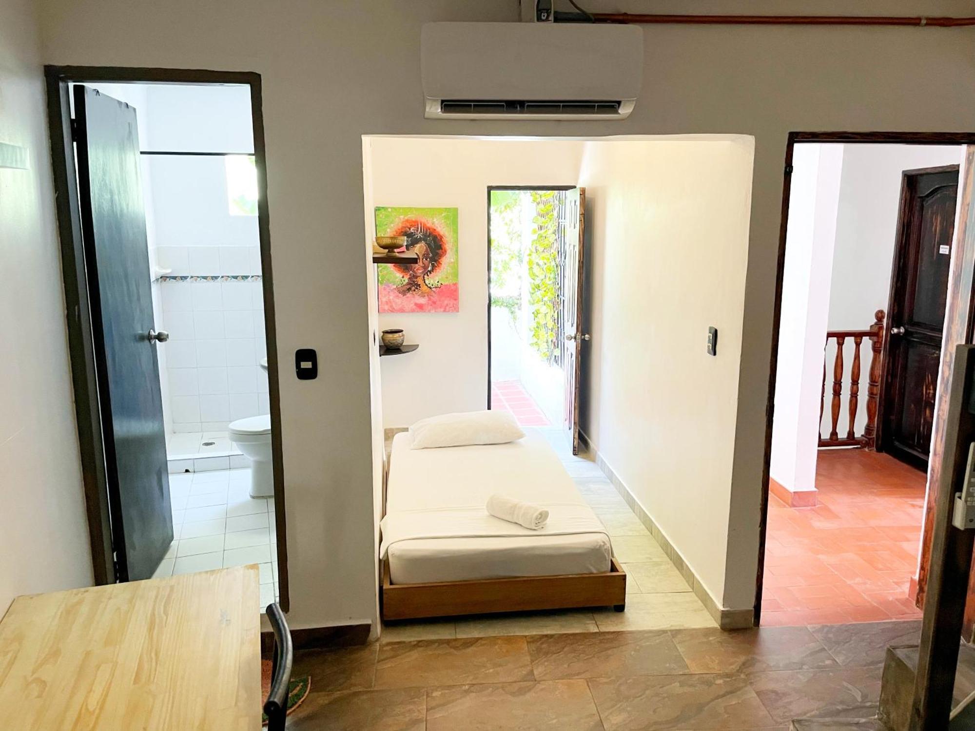Pachamama Hostel Картахена Экстерьер фото